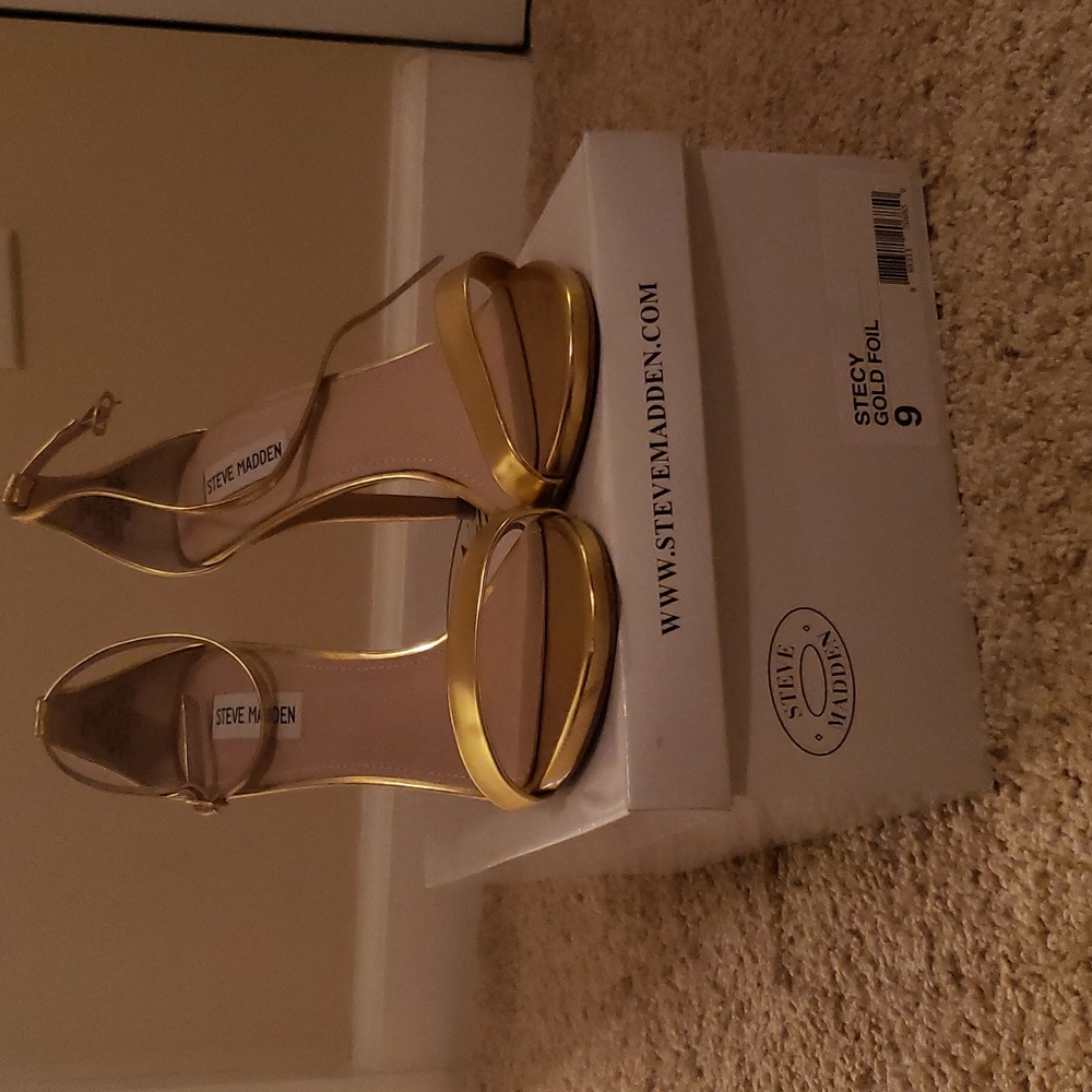 Steve Madden Stecy in Gold Size 9